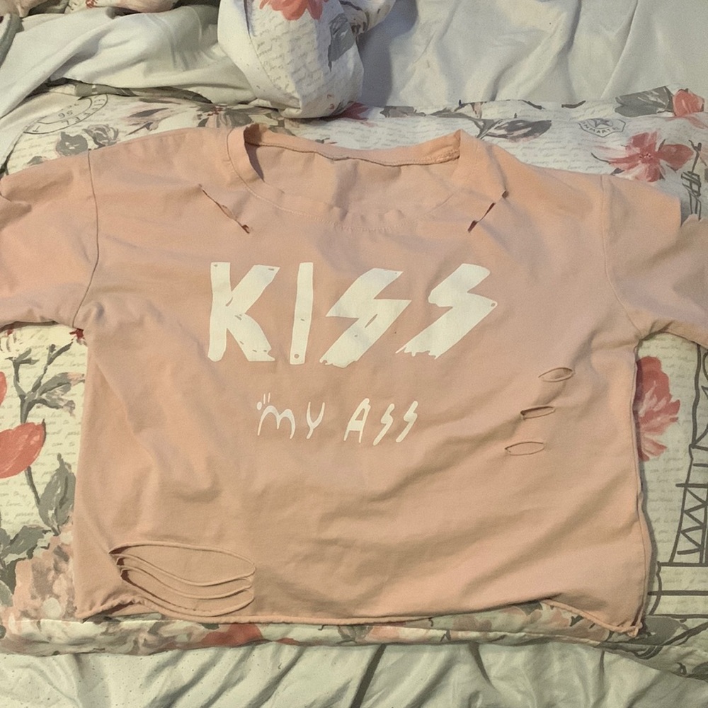 Salmon colored, size medium